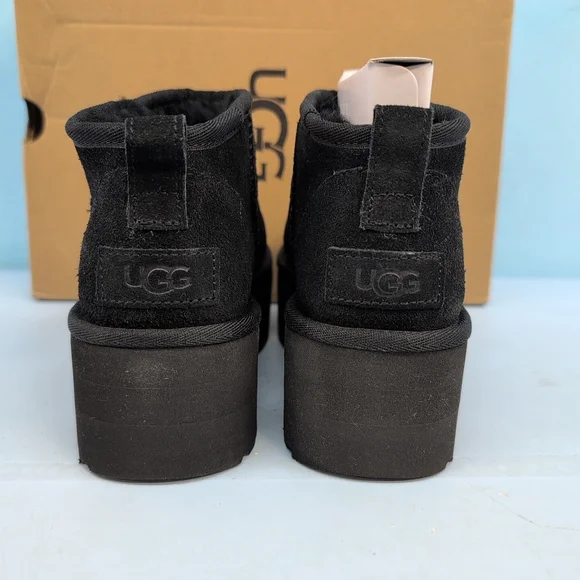 UGG Classic Ultra Mini Platform Boot Women's US 6 Black - Picture 6 of 13